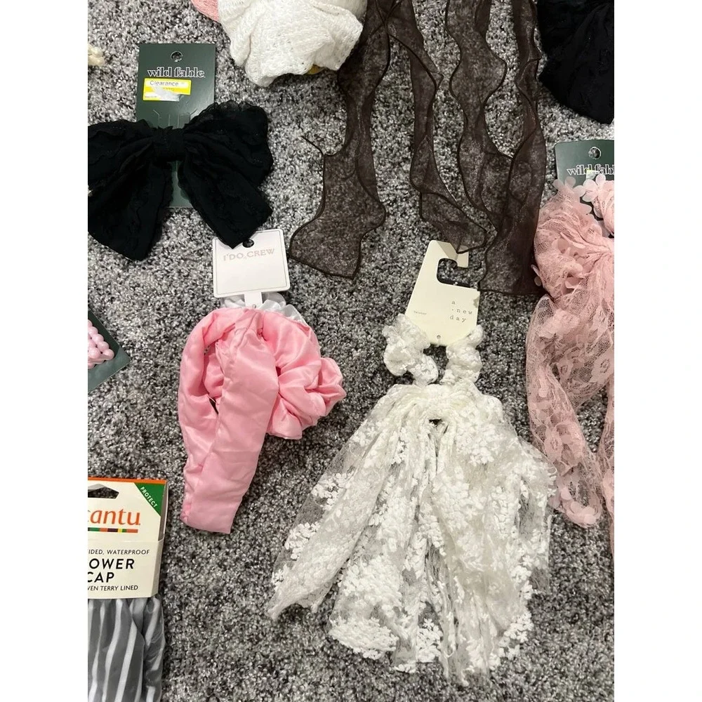 Hair‎ Accessories Lot - New - Retail $70+